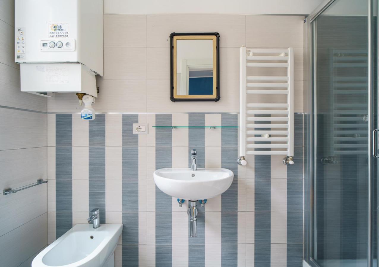 Dreamynest Quattro Cantoni - 2 Bdr Vicino Il Colosseo Róma Kültér fotó